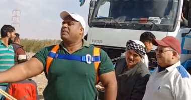 المصارع أشرف كابونجا يسحب 3 تريلات لتحطيم الأرقام القياسية ودخول جينيس..فيديو