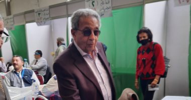 عمرو موسى يدلى بصوته فى انتخابات الجزيرة. .وأول ظهور لمصطفى فهمى بعد الطلاق