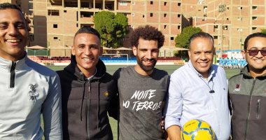 محمد صلاح فى الصعيد.. مش هتصدق الشبه بين نجم ليفربول وابن سوهاج.. لايف