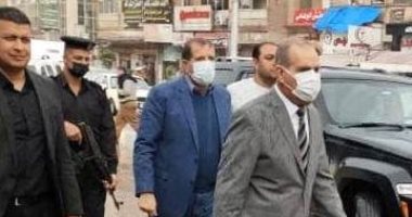 محافظ كفر الشيخ يتفقد أحياء المدينة للاطمئنان على الشوارع أثناء هطول الأمطار