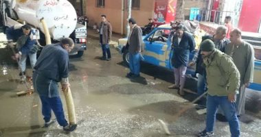 محافظ الشرقية يُعلن استمرار حالة التأهب ويُتابع أعمال سحب مياه الأمطار من الشوارع