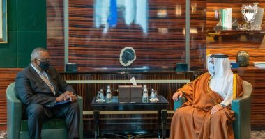 ولى عهد البحرين يلتقى وزير الدفاع الأمريكى على هامش منتدى حوار المنامة