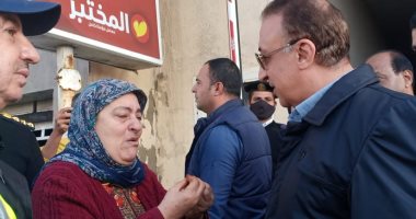 محافظ الإسكندرية يتابع أعمال تصريف المياه بطريق الكورنيش.. لايف وصور