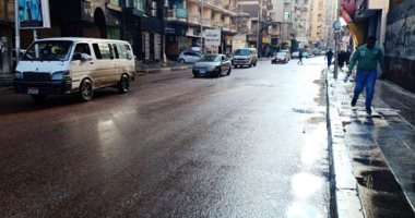 سيولة مرورية على طريق أبوقير بالإسكندرية بعد كسح مياه الأمطار.. صور