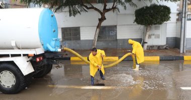 التنمية المحلية توجه رؤساء الأحياء بالنزول للشوارع لمتابعة شفط مياه الأمطار