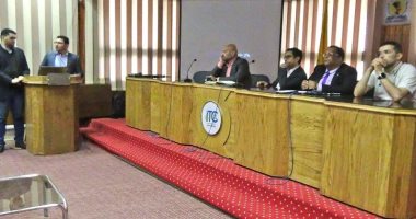 تدريب أعضاء هيئة التدريس بالمنيا على إدخال بنوك الأسئلة فى المنظومة الإلكترونية
