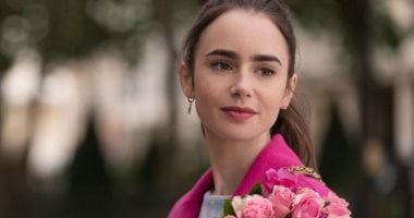 9 صور لأبطال مسلسل Emily in Paris قبل طرحه اليوم
