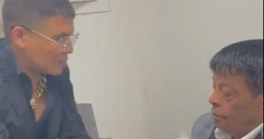 عبد الباسط لـ عمر كمال: يعنى أنت تركب عربية بـ10 مليون وأنا تجبلى ساعة.. فيديو