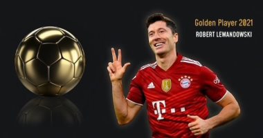 صحيفة إيطالية تمنح ليفاندوفسكي جائزة أفضل لاعب فى العالم 2021