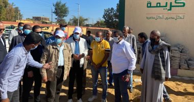 وزير التنمية المحلية يزور أسوان ويوجه بسرعة تأهيل المنازل المتضررة من السيول