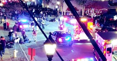 الشرطة الأمريكية تعلن اعتقال شخص متهم بتنفيذ حادث دهس ويسكونسن.. صور