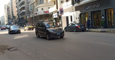 بعد انتهاء نوة المكنسة.. سطوع الشمس وسيولة مرورية بشارع أبو قير.. لايف وصور