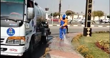 بيغسلوا الشوارع.. النظافة فى القاهرة بقت شكل تانى.. لايف من "النزهة"