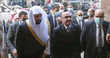 وصول وزير العدل السعودى يرافقه المستشار عمر مروان إلى محكمة عابدين 
