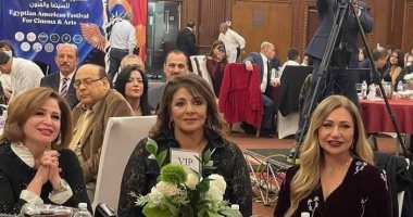إلهام شاهين تنشر صورة تجمعها بـ هالة صدقى وليلى علوي: "يا أصحابى يا غرامى"