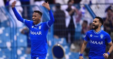 الهلال يتفوق على بوهانج بهدف تاريخى فى الشوط الأول لنهائى دوري أبطال آسيا
