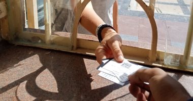 تشغيل ماكينات الدفع الإلكترونى لتذاكر دخول معابد الأقصر والكرنك