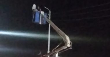 محافظ المنيا يوجه بمتابعة أعمال الصيانة والإنارة للطريق الصحراوى الشرقى