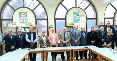 "تعليم الإسكندرية" تجرى انتخابات مجلس الآمناء والآباء والمعلمين .. صور