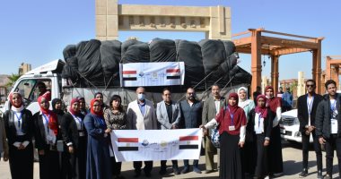 قافلة مساعدات لدعم متضررى السيول‎‎ بأسوان والمحافظ يشيد بدور الأزهر.. صور