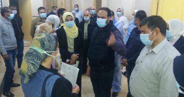 وكيل صحة الإسماعيلية يقرر زيادة عدد الأسرة في مستشفى الحميات.. صور