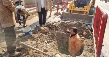 محافظة الجيزة تنتهى من إصلاح كسر ماسورة مياه فى العمرانية