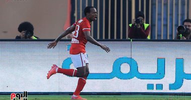 بيرسي تاو يتلاعب بدفاع سموحة ويسجل  الهدف الثاني للأهلي ..فيديو