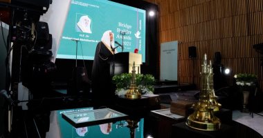 منح أمين عام رابطة العالم الإسلامى جائزة "باني الجسور" من مقر نوبل.. ضمن قائمة فائزين تضمّ شخصيات عالمية بارزة من الملوك والرؤساء وصانعي السلام.. بالاشتراك مع مجلس الكنائس العالمي بجنيف والحاخام الأكبر ملكير