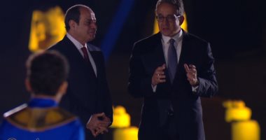 وزير الآثار يستعرض أمام الرئيس السيسى تفاصيل احتفالية افتتاح طريق الكباش.. خالد العنانى: طريق الكباش لم يكن تماثيل فقط ولكن تضمن زرعا وشجرا.. والمصريون حافظوا على وحدتهم وتماسكهم منذ القدم.. فيديو