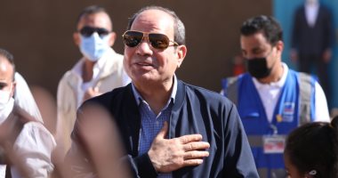 احتفالات فى أسوان بزيارة الرئيس السيسى لقرية سهيل (فيديو)