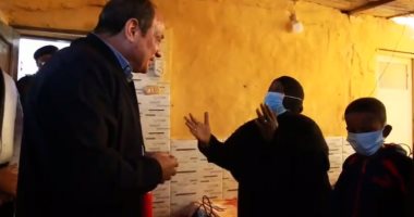 أهالى أسوان للرئيس السيسى: "كنا فى سابع أرض وطلعتنا لعنان السماء".. فيديو