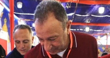 صورة.. محمود الخطيب يدلى بصوته فى انتخابات مجلس ادارة النادى الاهلى