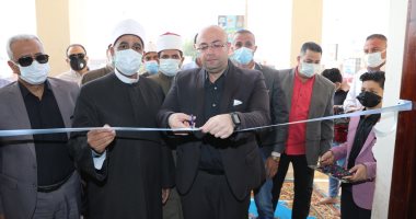 محافظ بني سويف يفتتح مسجد أبوبكر الصديق ويصلى الجمعة بعد افتتاحه