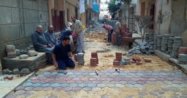 محافظ كفر الشيخ: استكمال تركيب بلاط الانترلوك بالشوارع الضيقة بمدن المحافظة