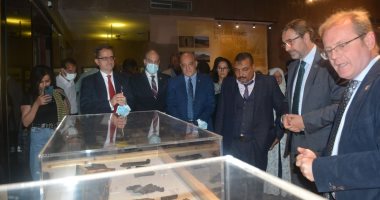 رئيس جامعة خايين يبحث سبل التعاون مع رئيس جامعة اسوان