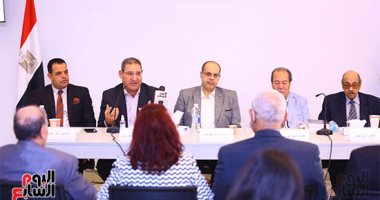 بدء صالون "الفن وصناعة الوعى" بمكتبة مصر العامة بعزف موسيقى