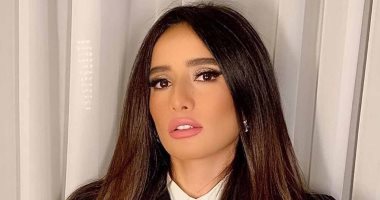 زينة تنتهى من مسلسلها الجديد "420" بعد أسبوعين 