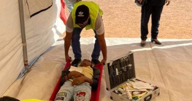 مطار أبو سمبل يجري تجربة طوارئ للتعامل مع انفجار إطار طائرة فور هبوطها.. صور   