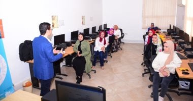 "قوتك في ثقافتك" دورة تدريبية لتنمية المهارات الحياتية للفتاة بجامعة سوهاج