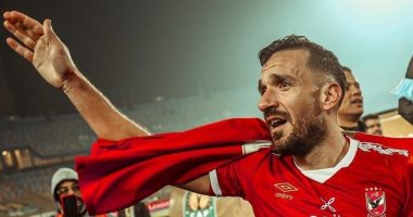 الأهلي يحاول تجهيز "بديل" الجبهة اليسرى في السوبر الأفريقي حال تأكد غياب معلول