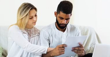 دراسة جديدة: حساب البنك المشترك يطيل عمر الزواج.. اعرف السبب