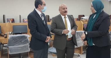 جامعة الفيوم تبدأ الاختبار الإلكترونى التجريبى الأول لكلية التمريض.. صور