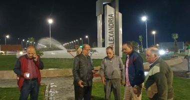 تجميل وتطوير الحدائق ورفع كفاءة الإضاءة ودهان الأعمدة الزخرفية التراثية بالإسكندرية