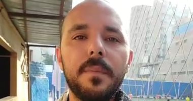 جنون الساحرة المستديرة.. مدرب نادي قطور بالغربية يستأجر لودر لمتابعة مباراة فريقه.. لايف