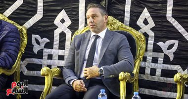 حازم إمام وطارق يحيى وهانى زادة يحضرون عزاء المستشار جلال إبراهيم