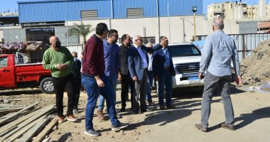 محافظ بورسعيد يوجه بالإسراع فى معدلات إنشاء أحدث مول للملابس المستعملة
