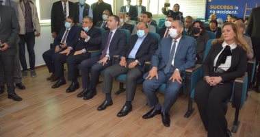 وزير التنمية المحلية يفتتح 13 مركزا تكنولوجيا ويتابع مشروعات حياة كريمة بمطوبس