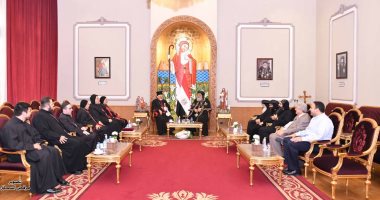 البابا تواضروس الثانى يستقبل بطريرك السريان الكاثوليك بالمقر الباباوى