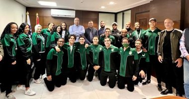 محمد مصيلحى يُكرم أبطال سباحة الاتحاد بعد إنجاز المركز الثانى عالميًا.. صور