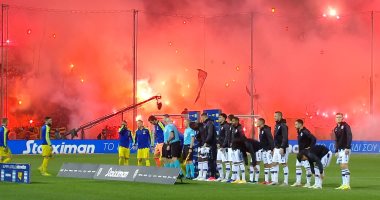باوك مهدد بعقوبات قاسية بعد شغب جماهيره في ديربى سالونيكا.. فيديو وصور